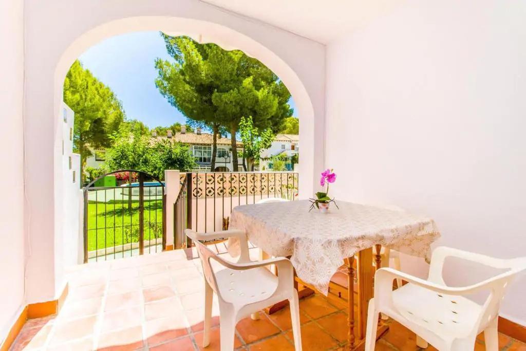 Apartament Casa Del Gato Rojo , Communal Swimming Pool , Terrace With Barbecue Torrevieja Eksteriør billede
