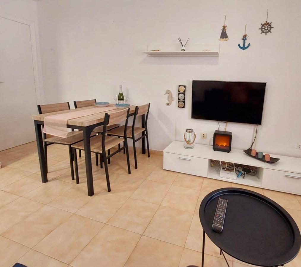 Apartament Casa Del Gato Rojo , Communal Swimming Pool , Terrace With Barbecue Torrevieja Eksteriør billede
