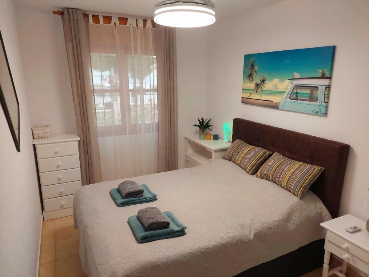 Apartament Casa Del Gato Rojo , Communal Swimming Pool , Terrace With Barbecue Torrevieja Eksteriør billede